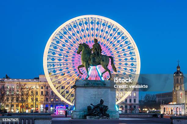 Place Bellecour à Lyon pour une visite en taxi